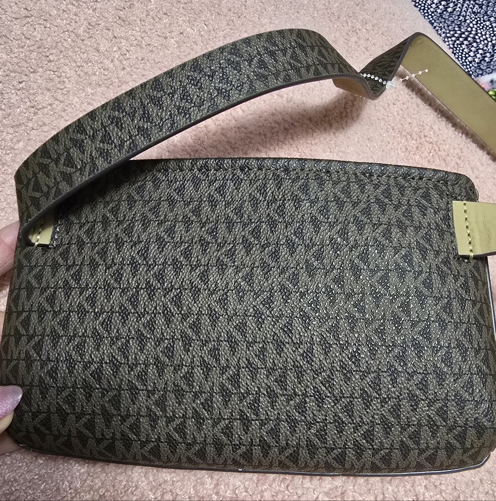 Michael Michael Kors Logo Belt Bag - Picture 2 of 7